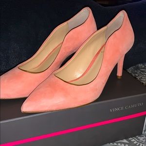 Vince Camuto pumps